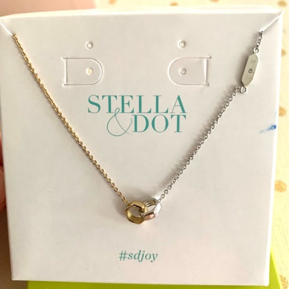 Stella & Hard - Hardware Interlock Chain Bracelet - Picture 2 of 2